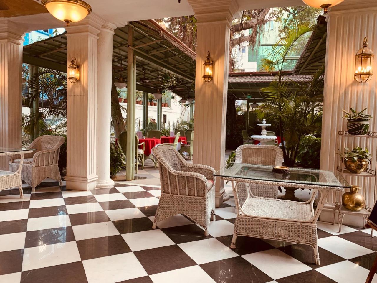 The Elgin Fairlawn, Kolkata Hotel Exterior foto